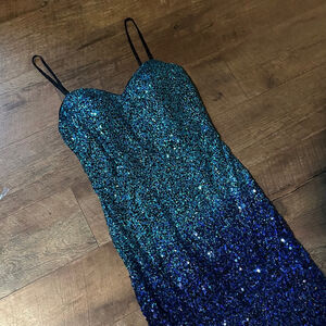 Women's Dave & Johnny Dress Size 5/6 Blue Green Sequin Clearance